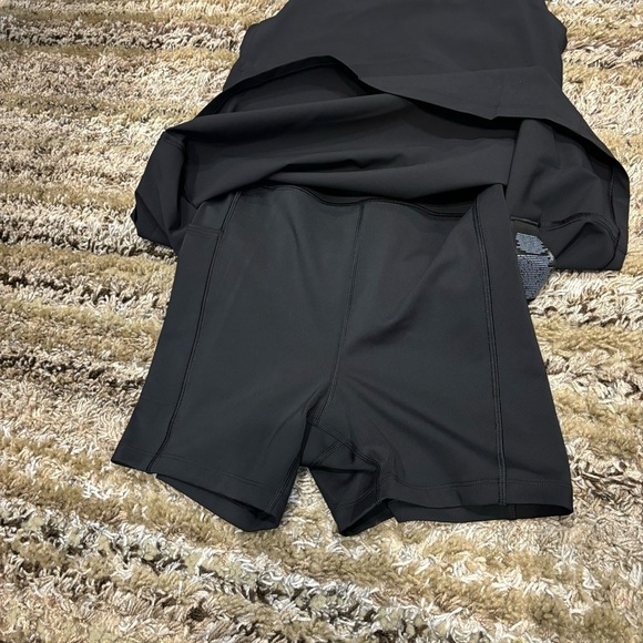 NWT The North Face XS Fitted Arque Hiking Dress with Undershorts Black - Picture 7 of 10